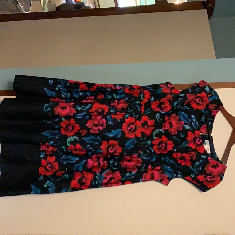 Motherhood Maternity, beautiful floral dress